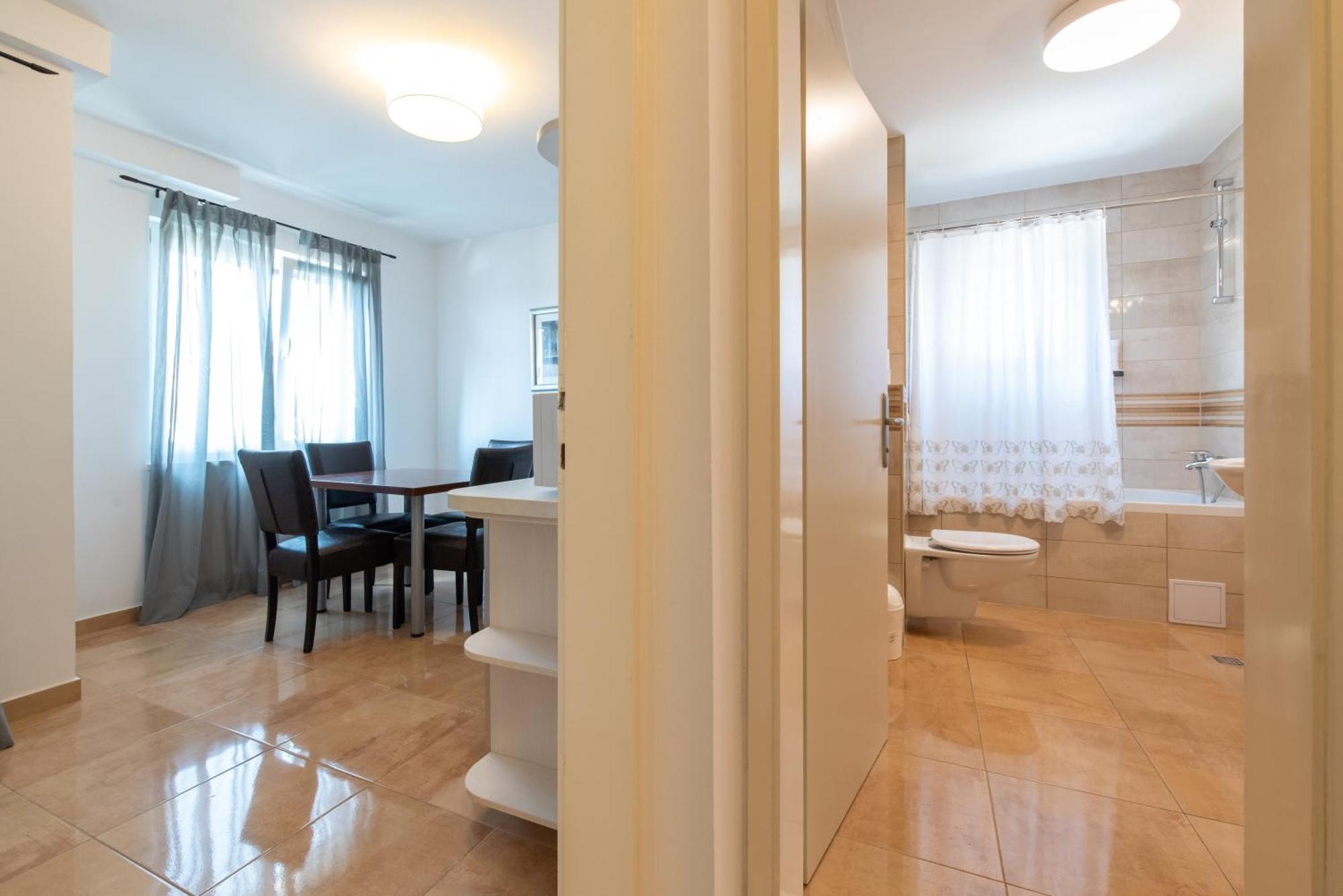 Apartments Amigos Podstrana Dış mekan fotoğraf